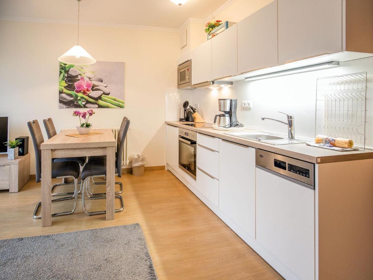 Komfortplus Mit 1 Schlafzimmer Und Balkon Im Dachgeschoss 209 Apartment *